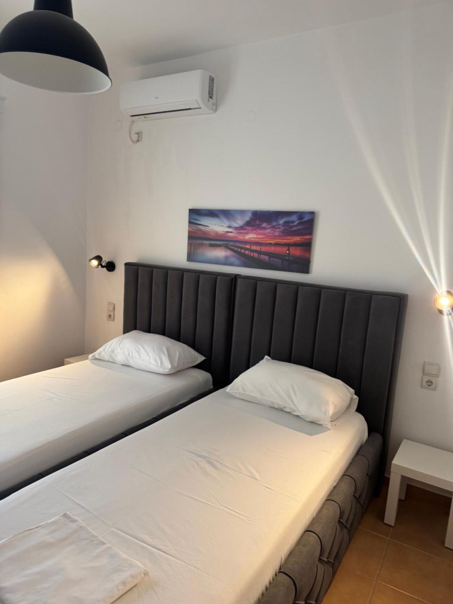Apartment Rina Sarande Luaran gambar
