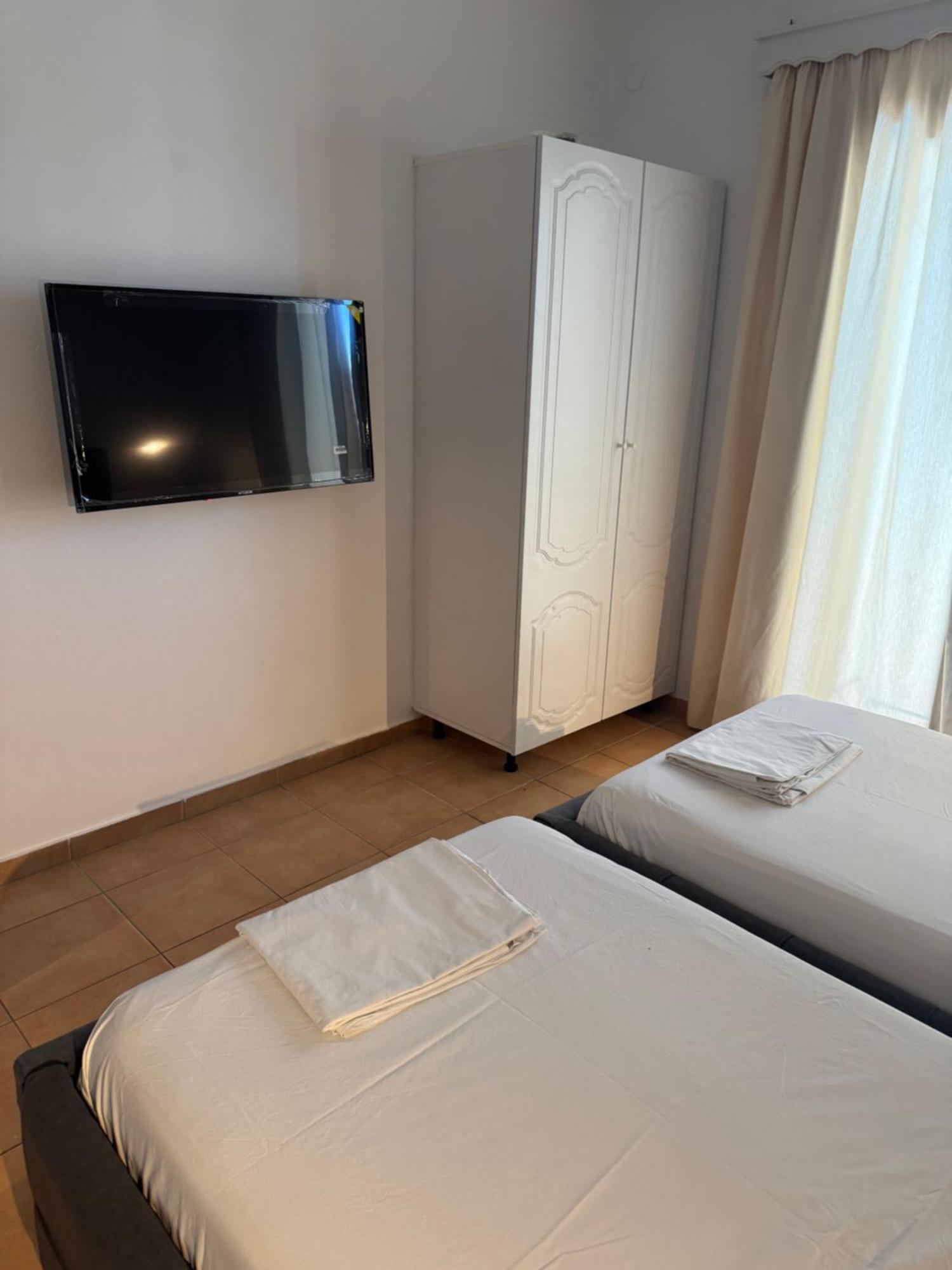 Apartment Rina Sarande Luaran gambar